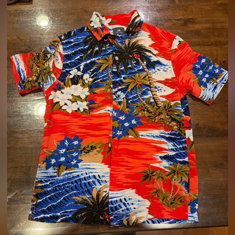 H&M Men’s Button Up - Size X-Small